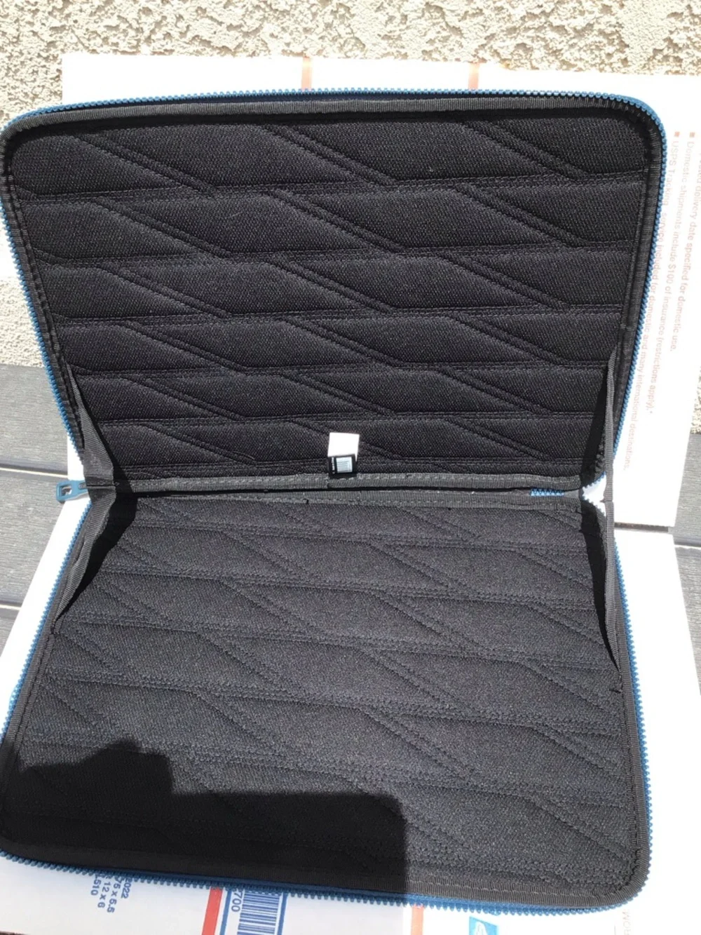 Thule computer case cover great used conditions